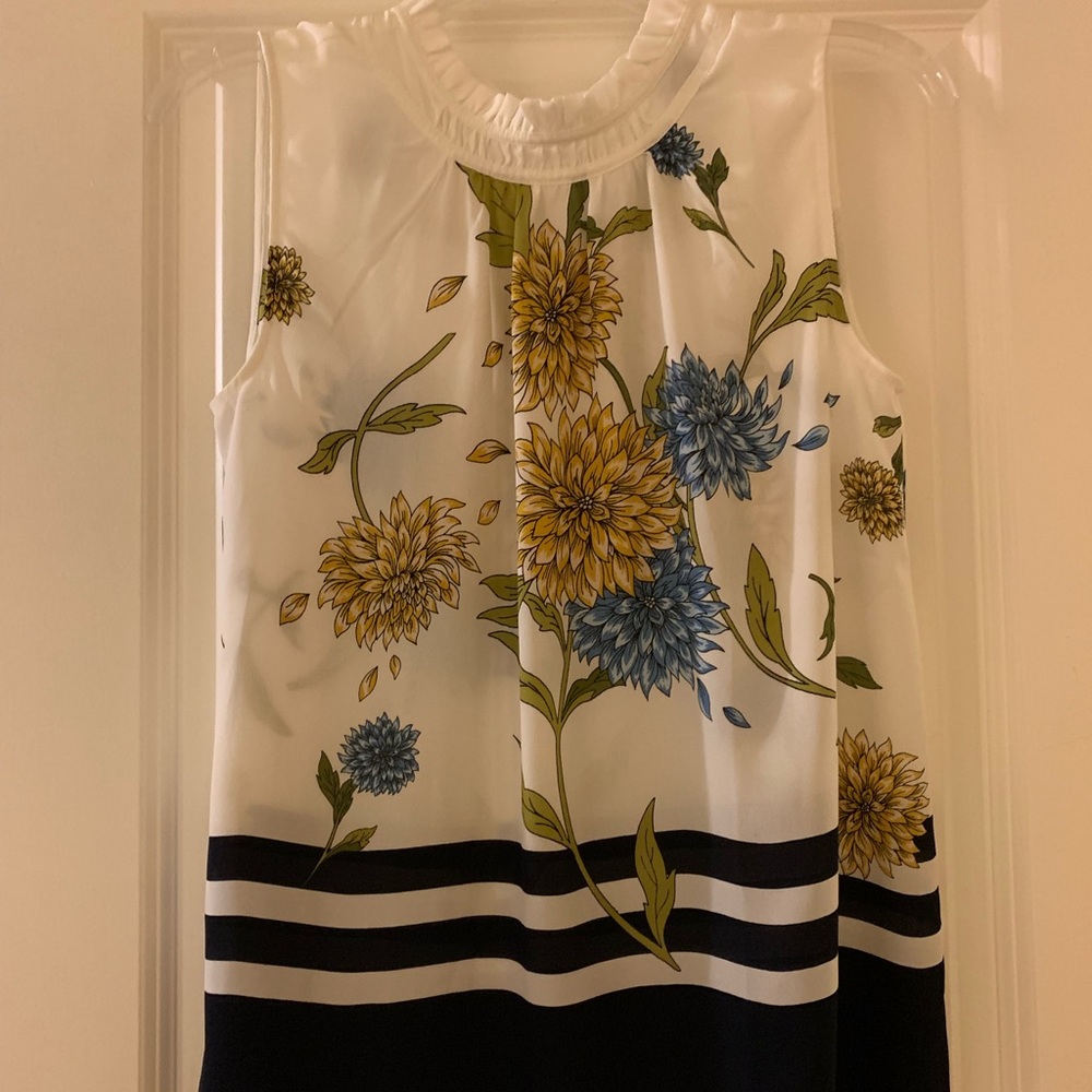 Floral mock neck tank